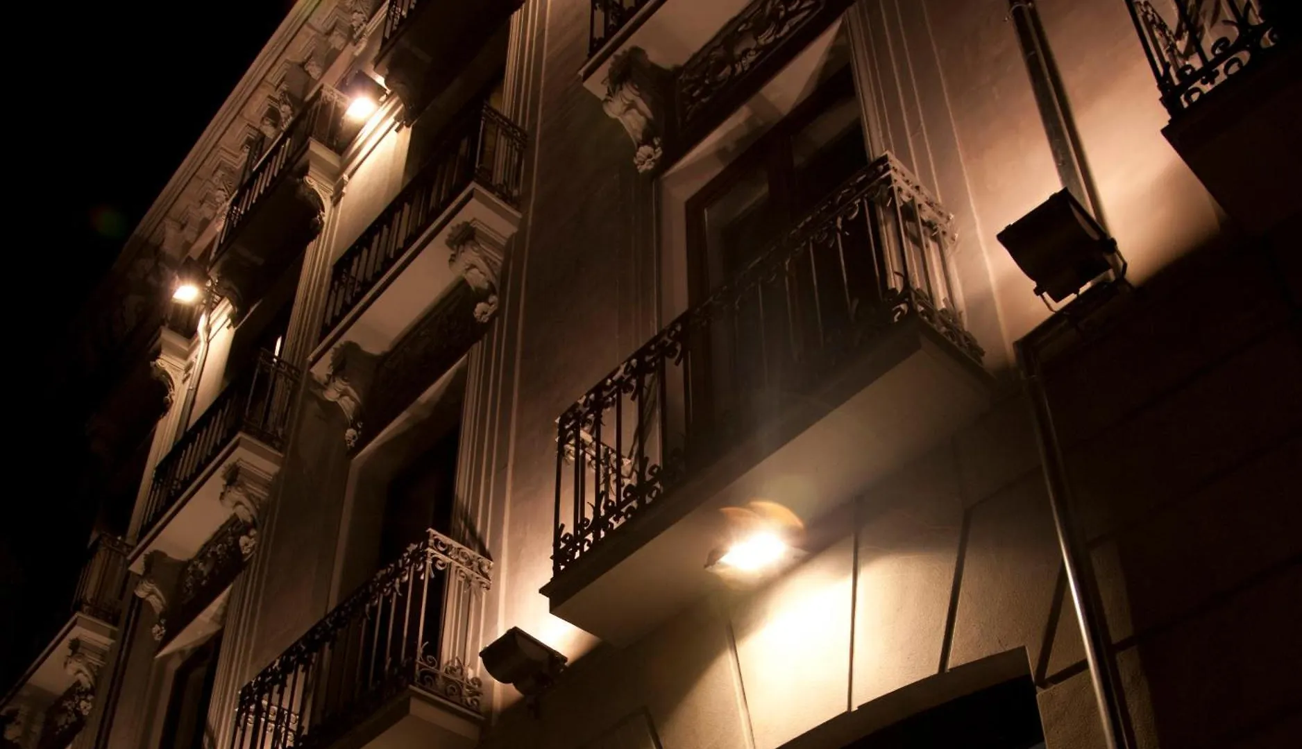 Bibo Suites Gran Via Granada Spain