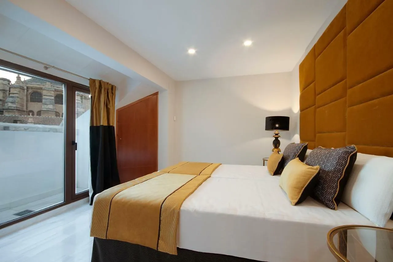 Bibo Suites Gran Via Granada Aparthotel