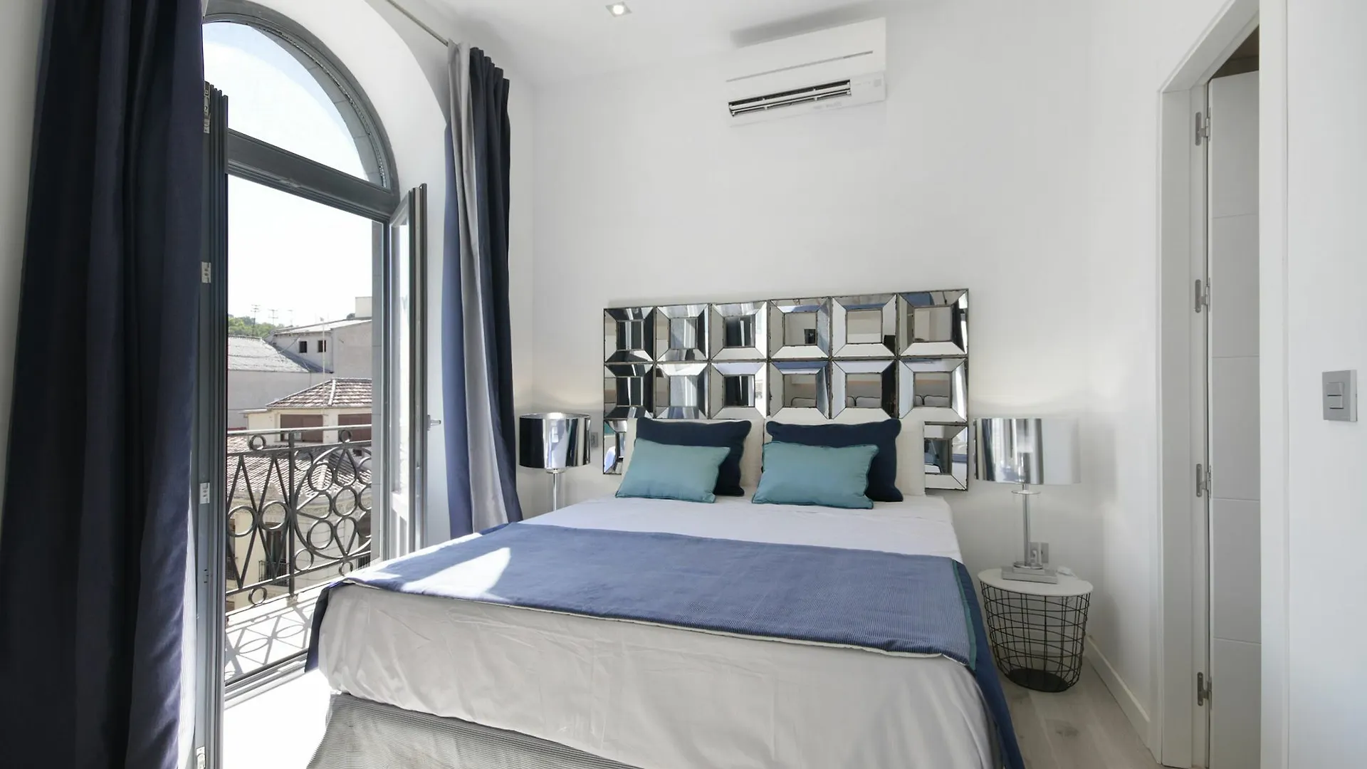 Bibo Suites Gran Via Granada 3*,  Spain