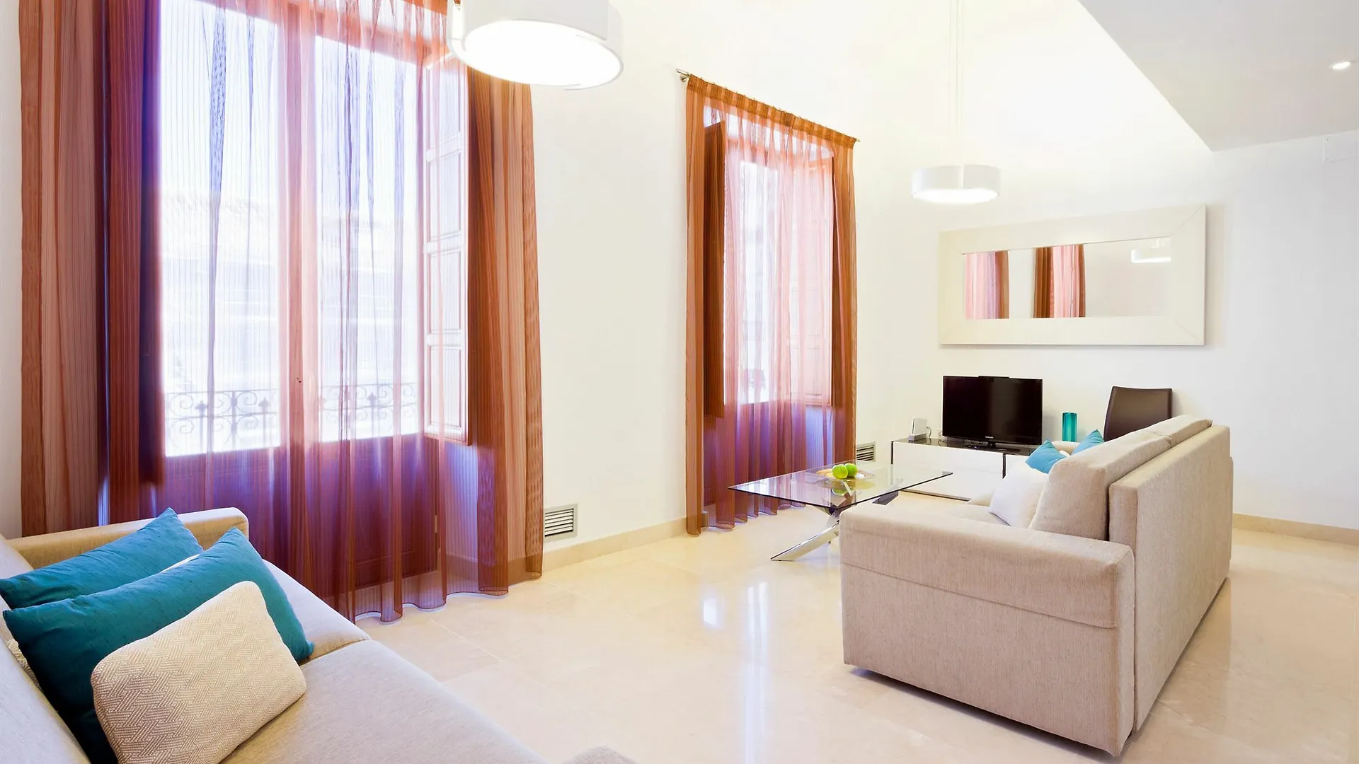 Bibo Suites Gran Via Granada 0*,